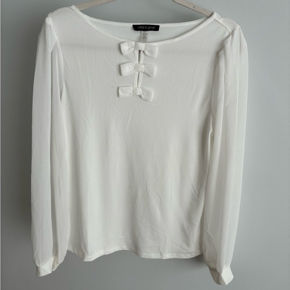 Cable & Gauge Ivory Bow Accent Blouse